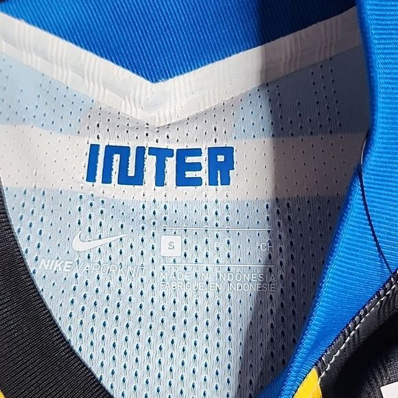 2382 NWT Inter Milan 20/21 Authentic Fourth Jersey Size Small - Picture 4 of 11